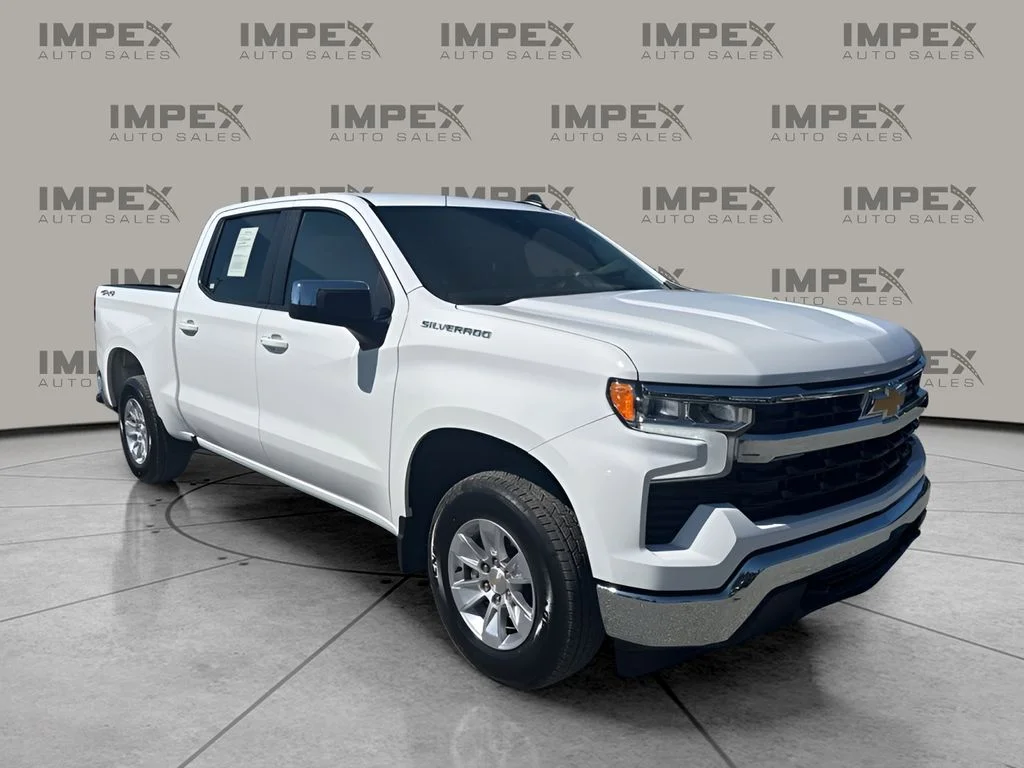 Used 2026 White Chevrolet LT image 7