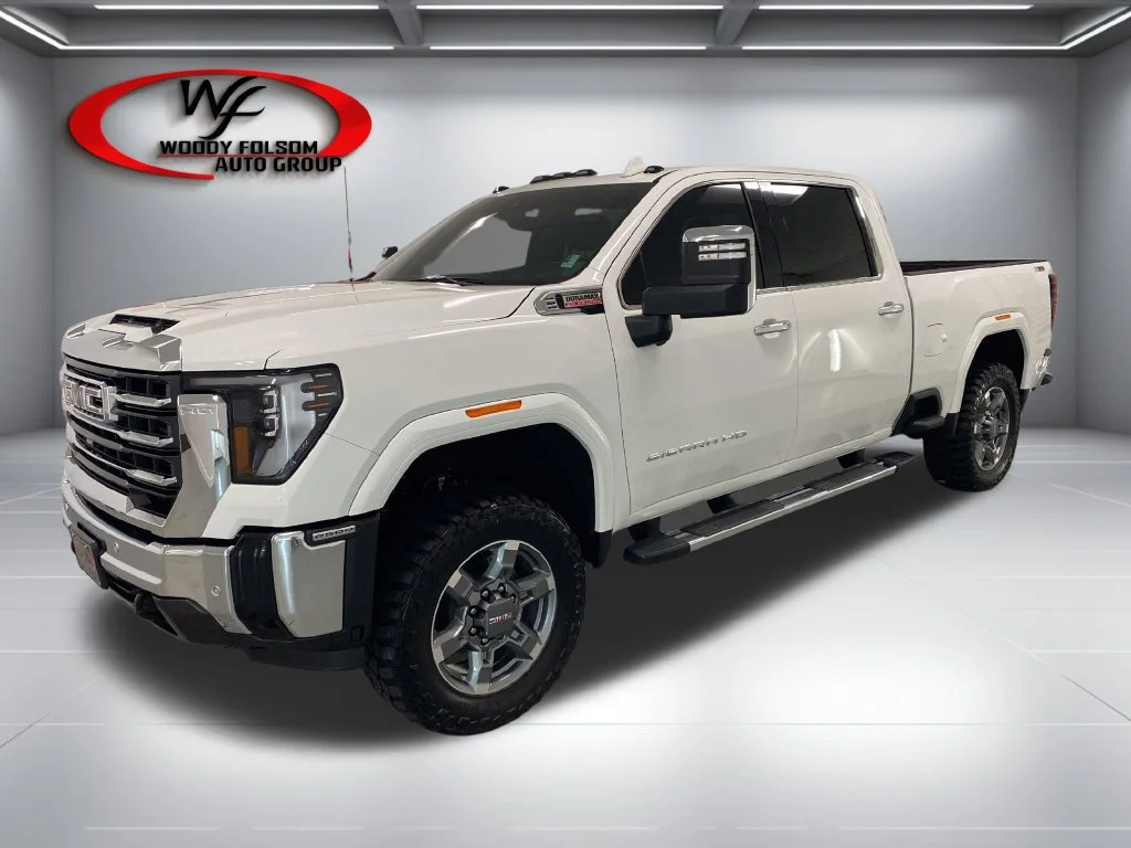Used 2025 Summit White GMC SLT image 3