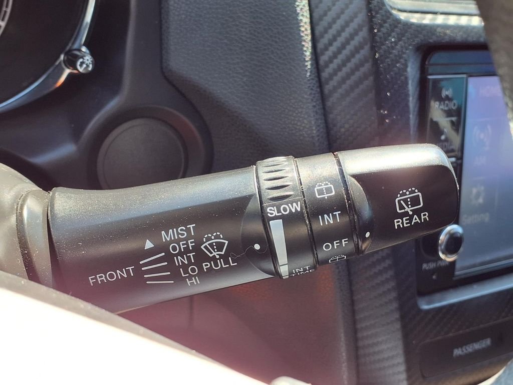 Used 2018 Silver Mitsubishi 2.0 ES image 22