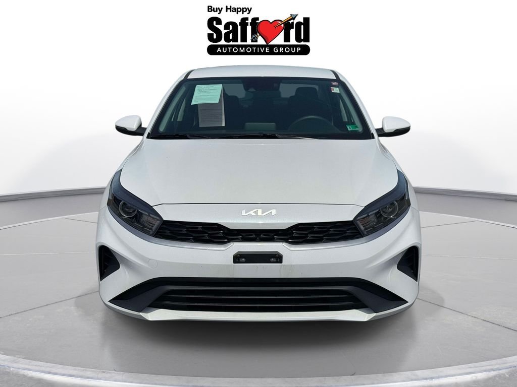 Used 2024 White Kia LXS image 7
