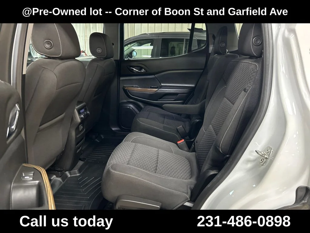 Used 2019 White GMC SLE-2 image 17