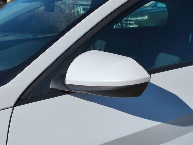 New 2026 White Hyundai SE image 12