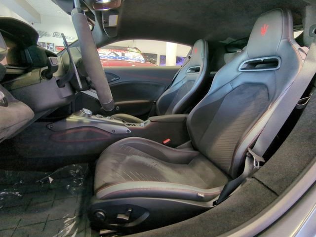 Used 2022 Rosso Vincente Maserati Base image 13