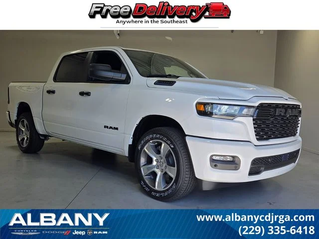 2026 RAM 1500 Express Crew Cab 5'7's photo