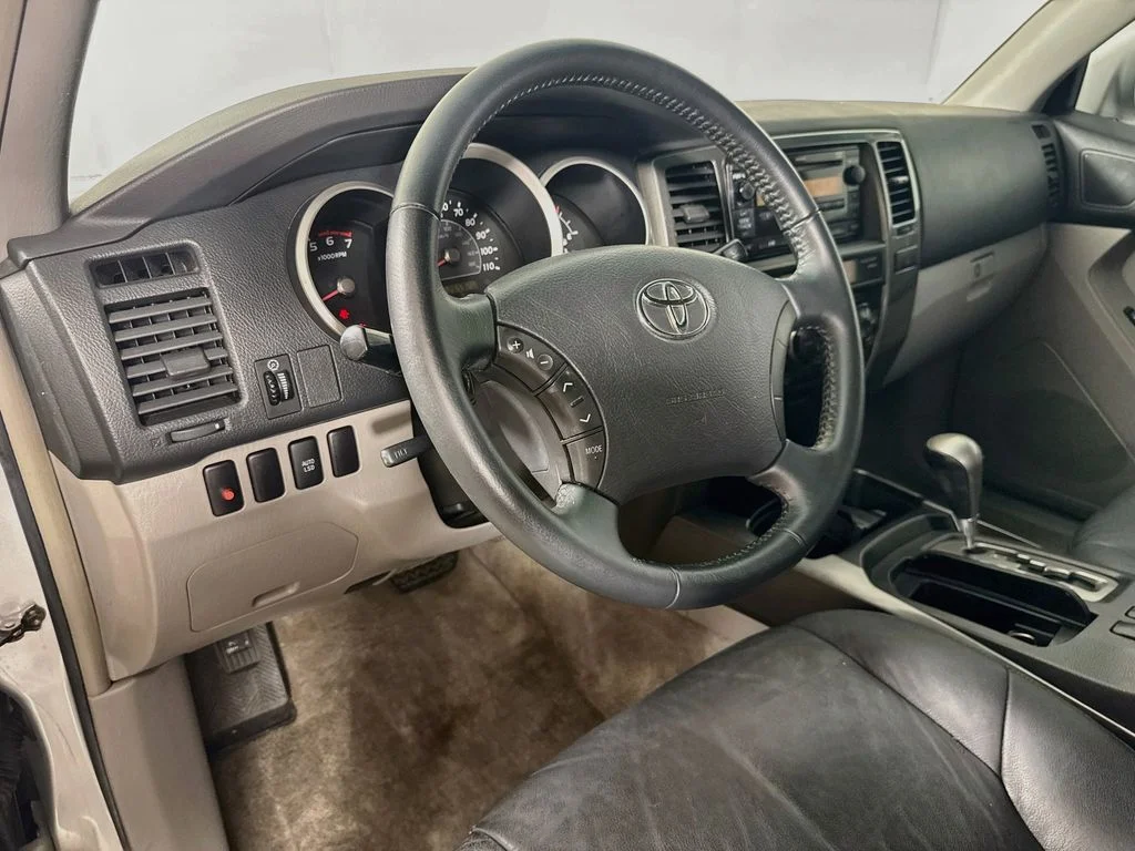 Used 2006 Silver Toyota SR5 Sport image 6