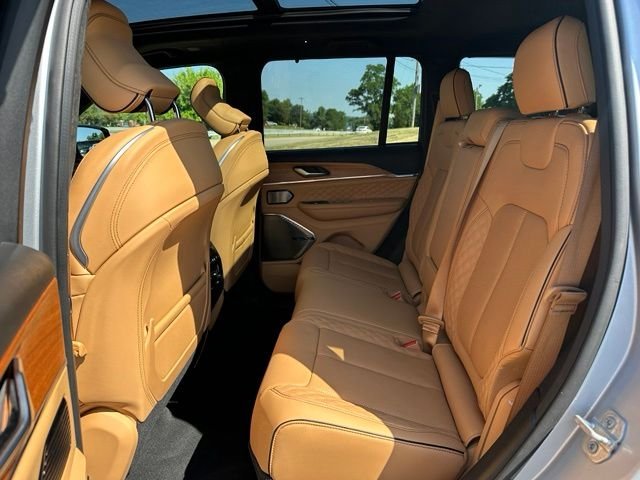 Used 2024 Silver Jeep Summit Reserve image 19