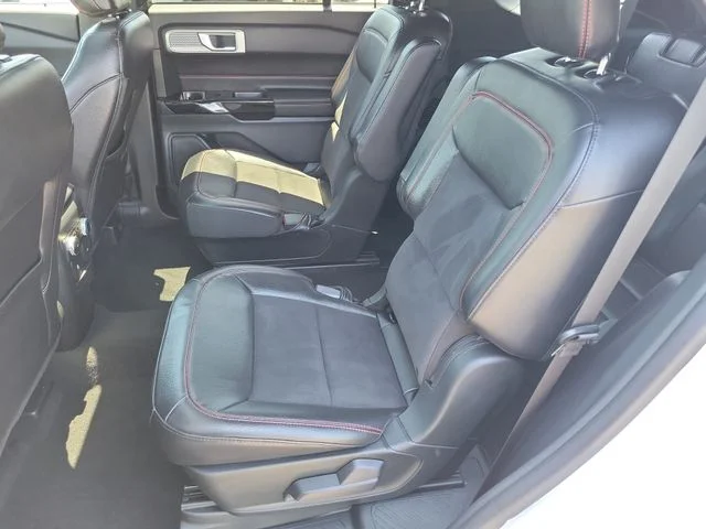 Used 2023 White Metallic Ford ST-Line image 16