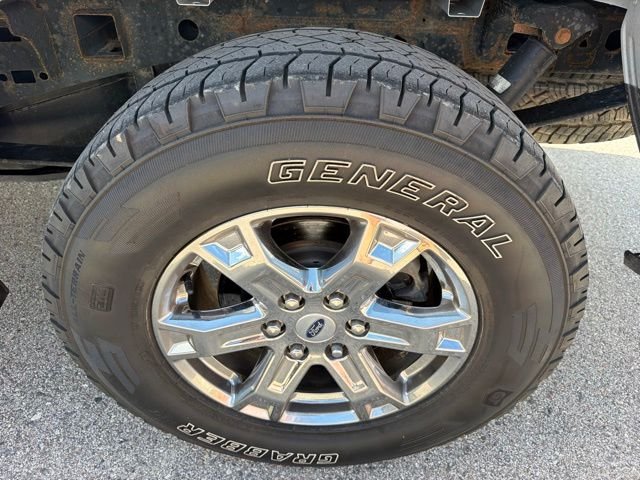 Used 2021 White Ford XLT image 15