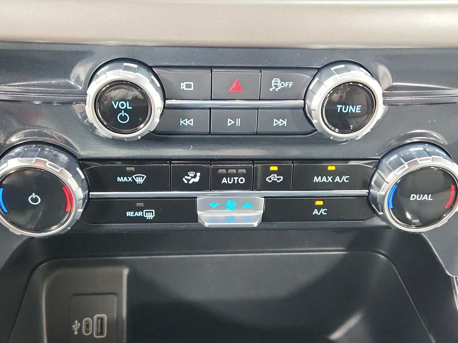 New 2026 White Ford XLT image 33