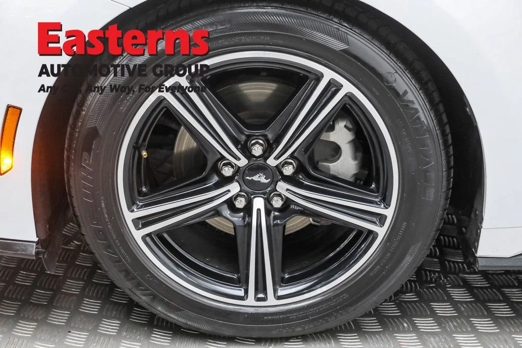 Used 2024 White Ford EcoBoost Premium image 30
