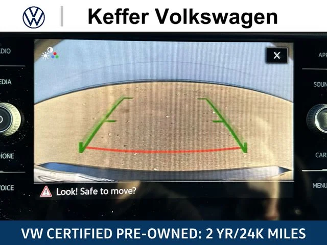 Certified Used 2023 Black Volkswagen 1.5T SE image 27