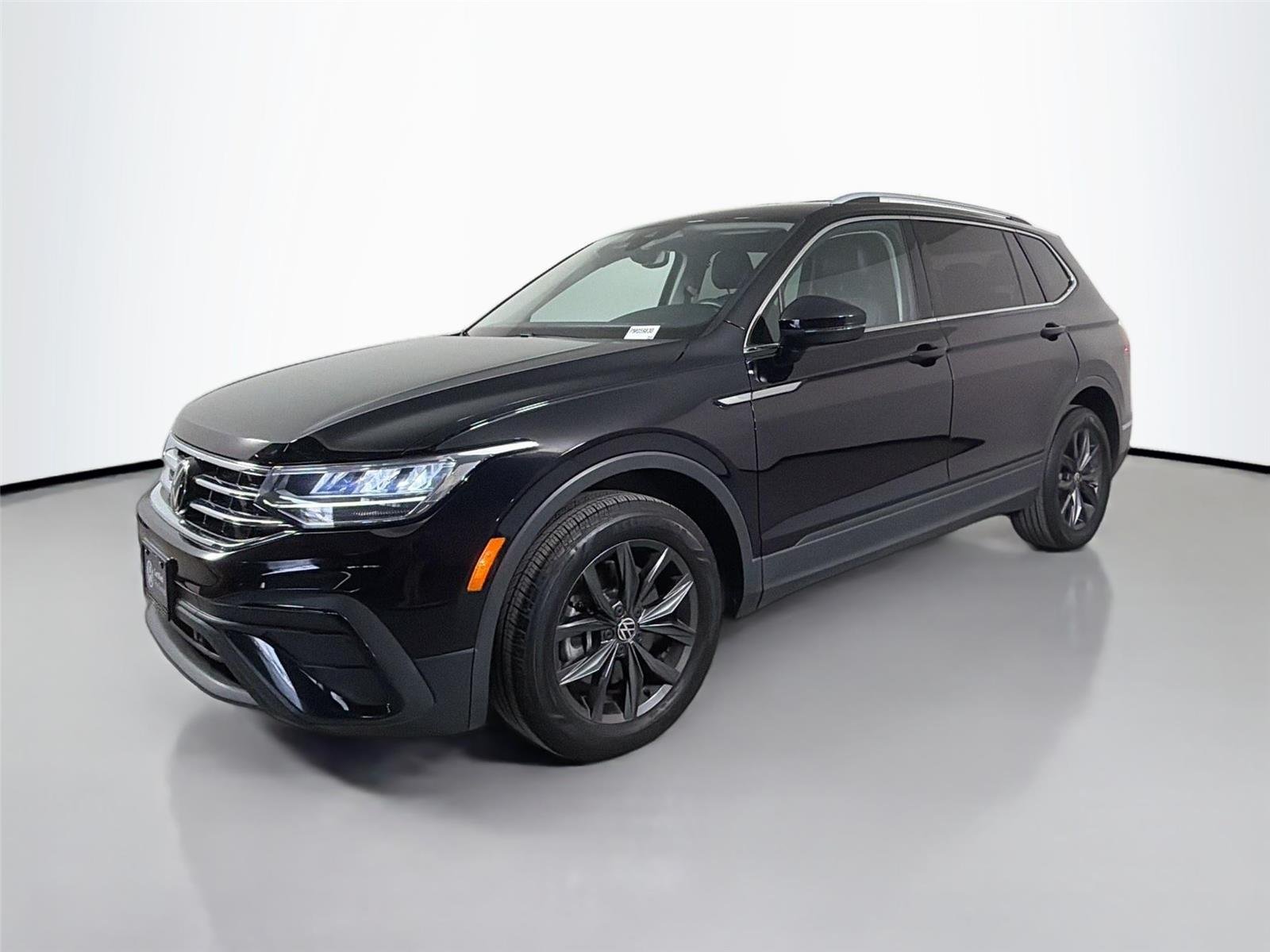 Certified Used 2023 Deep Black Pearl Volkswagen SE image 1