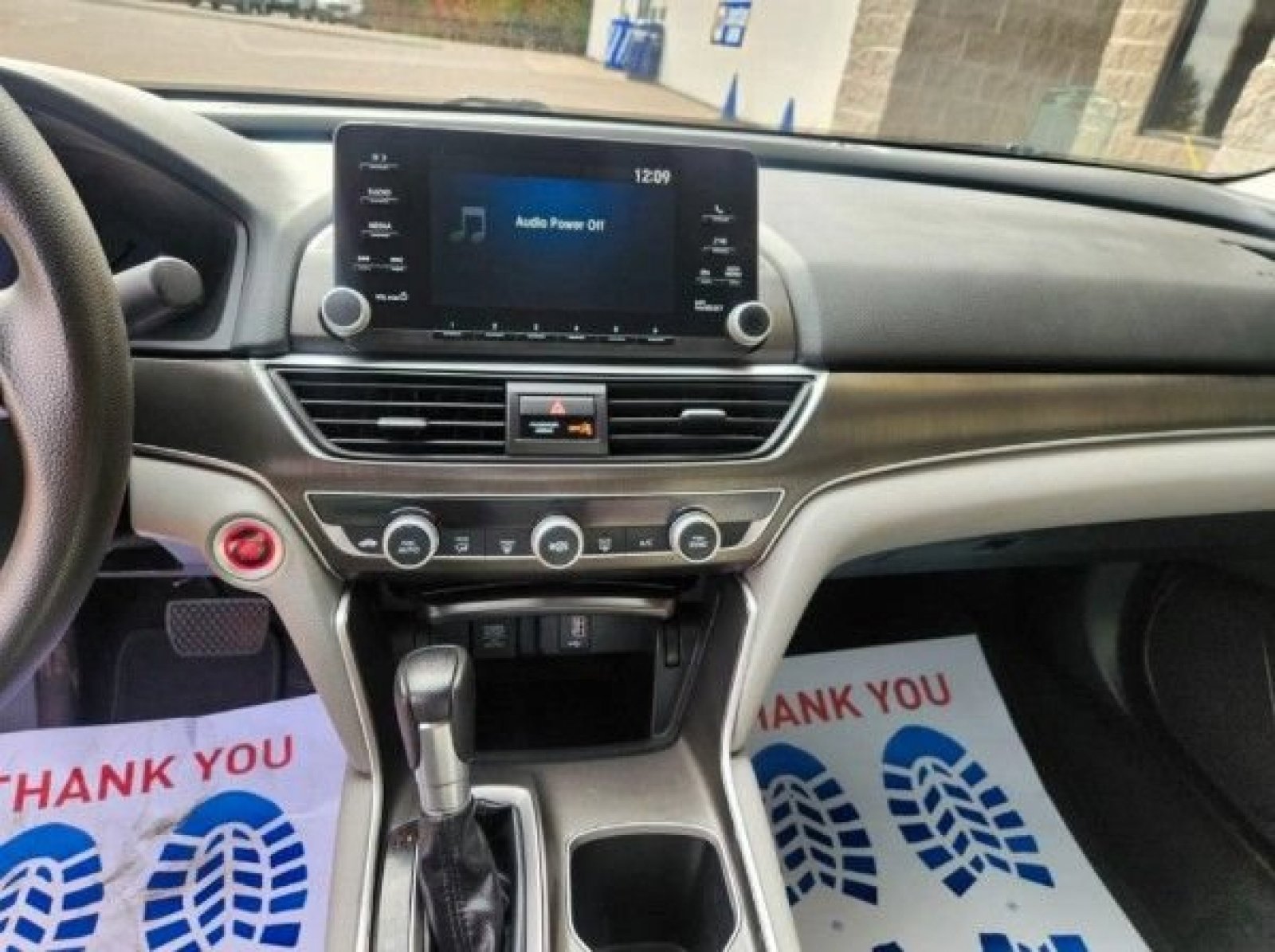 2019 Honda Accord LX - Photo 8