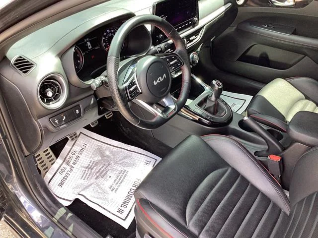 Used 2022 Gravity Gray Kia GT image 10