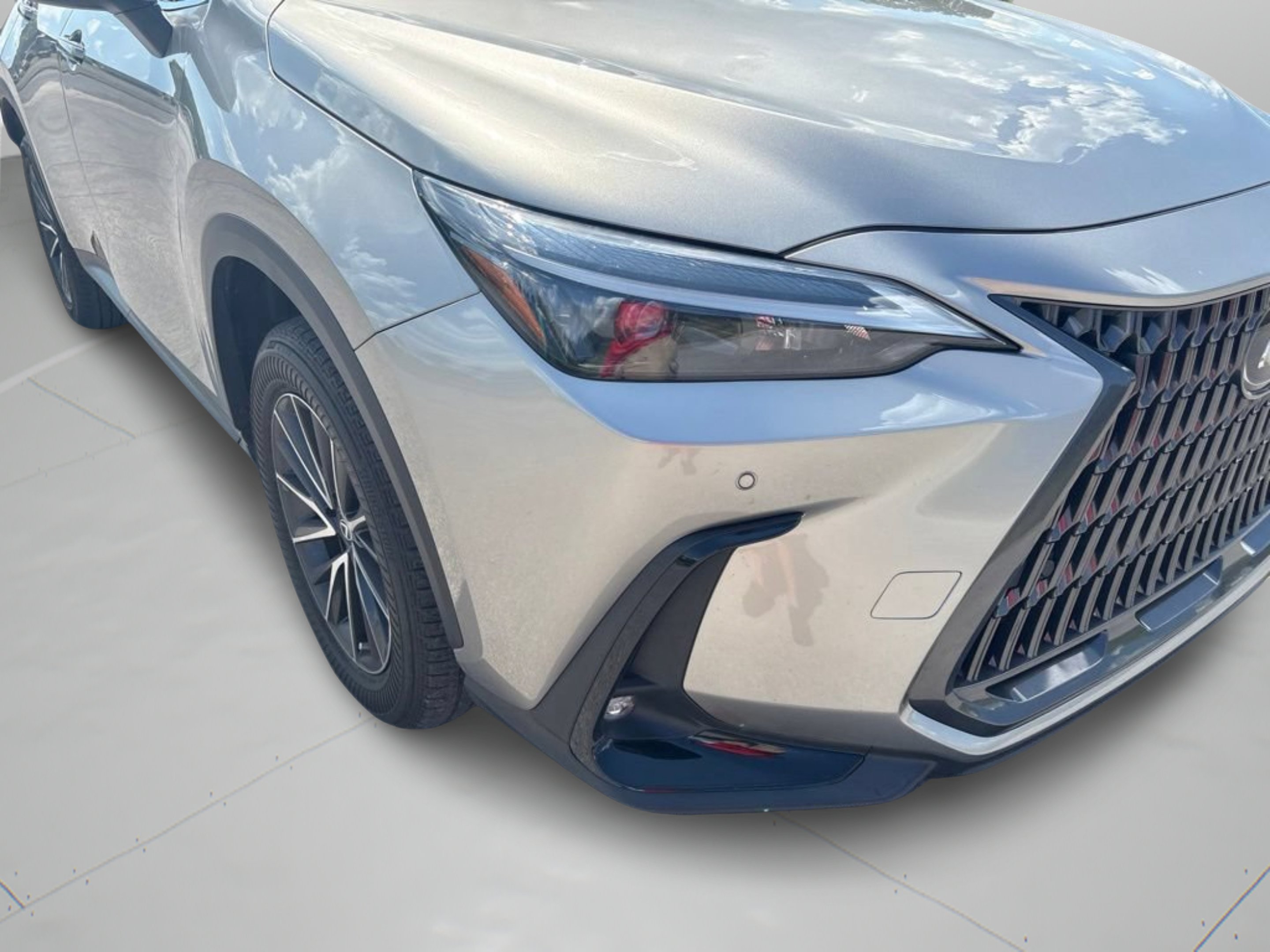 Used 2024 Atomic Silver Lexus NX 250 Premium image 28