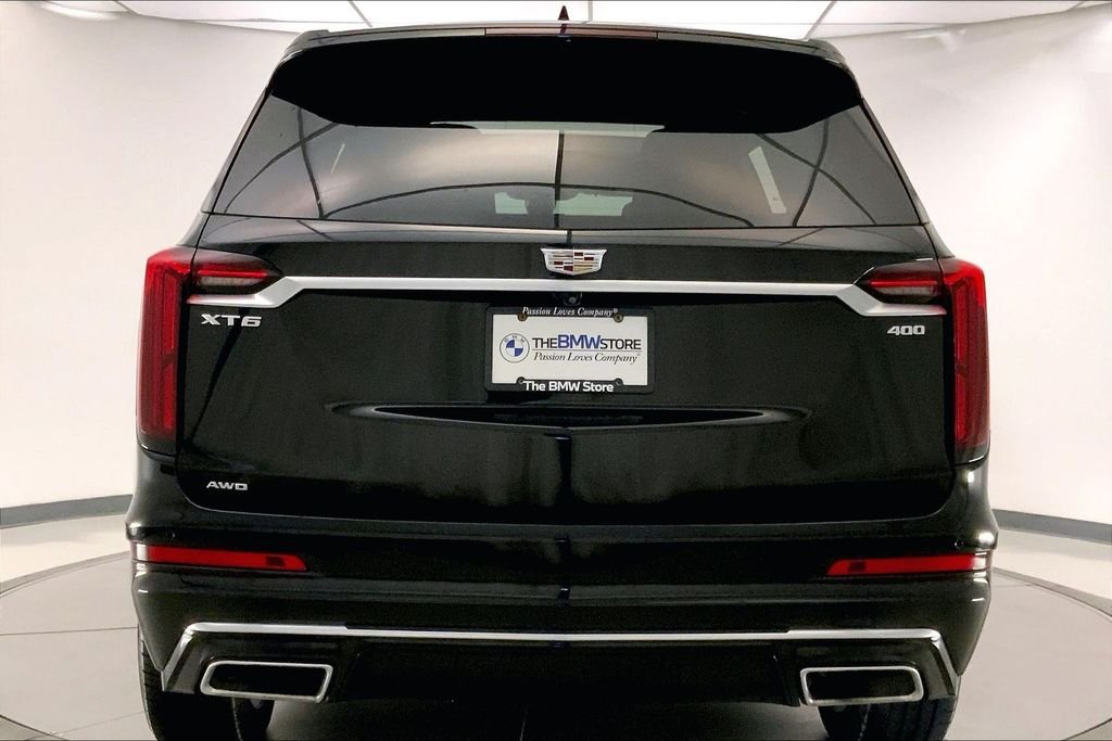 Used 2023 Black Metallic Cadillac Premium Luxury image 3