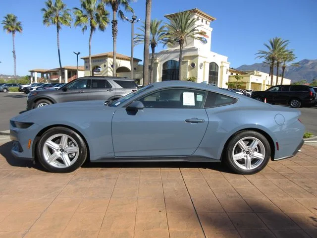 2026 Ford Mustang EcoBoost Fastback's photo