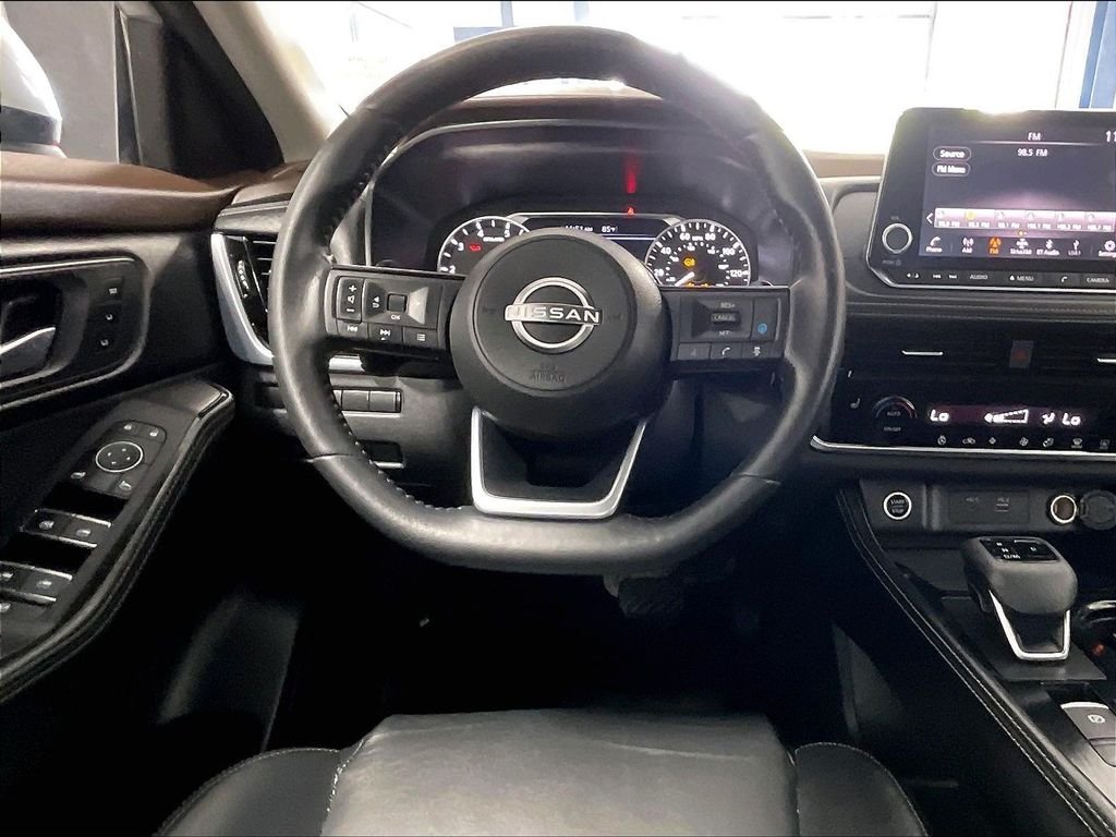 Certified Used 2023 Silver Nissan SL image 17