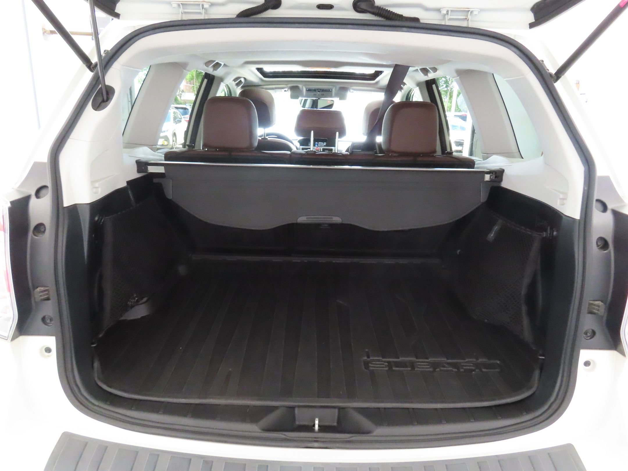 Used 2017 White Subaru 2.5i Touring image 24