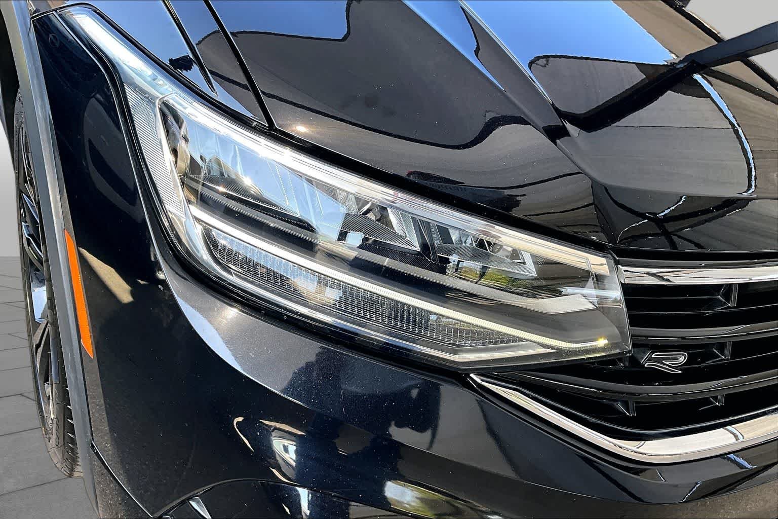Used 2024 Deep Black Pearl Volkswagen SE R-Line Black image 28