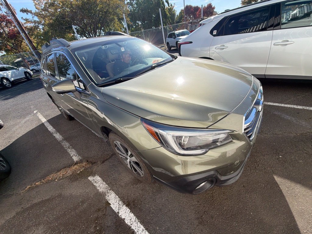 Used 2019 Green Subaru 2.5i image 2