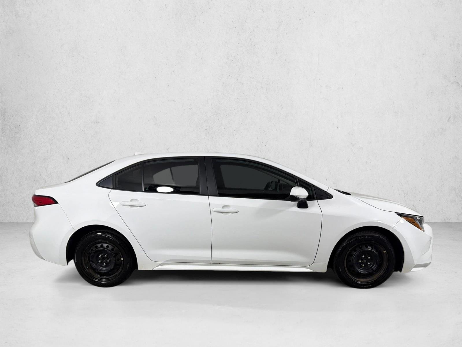 Used 2025 Ice Cap Toyota LE image 2