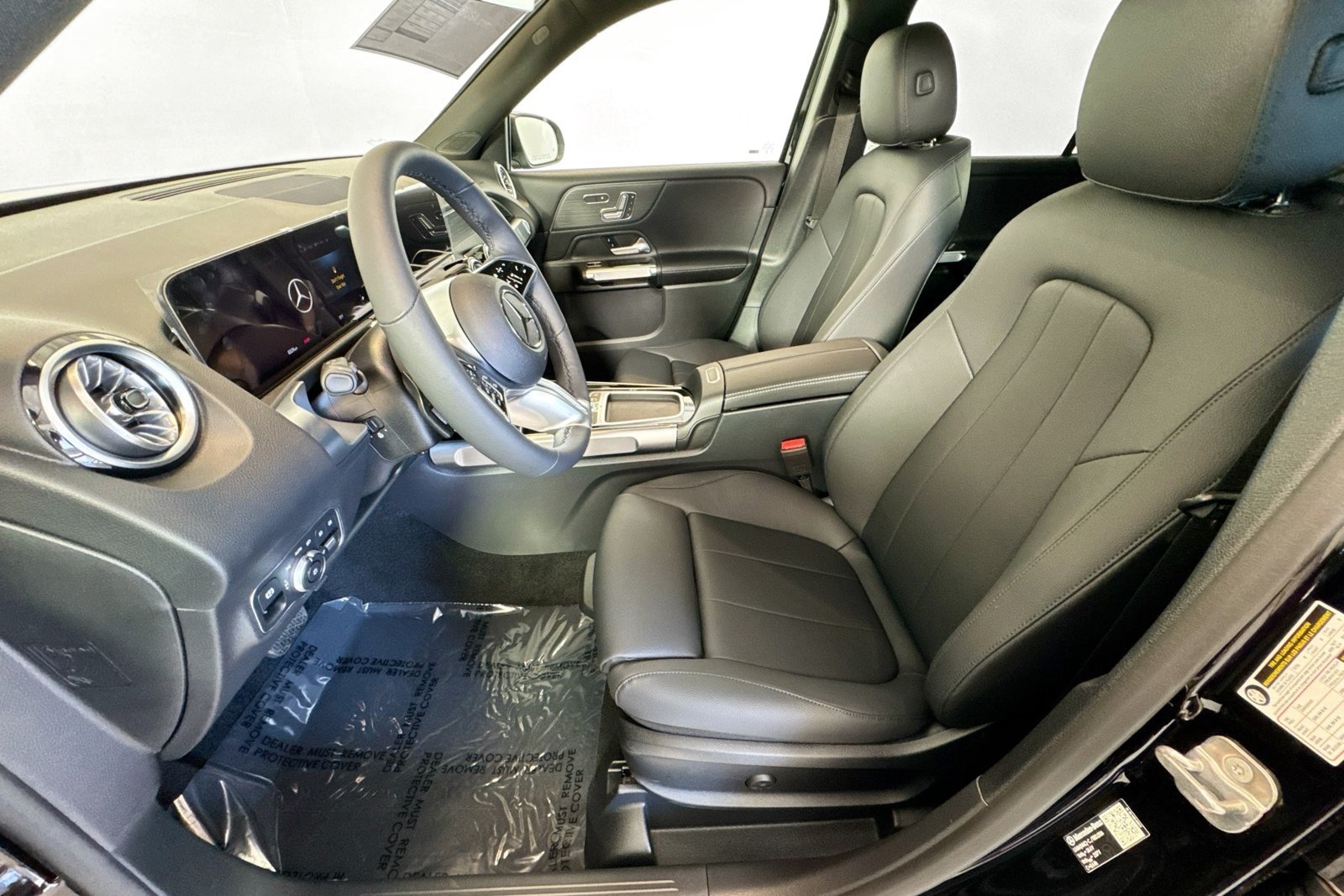 New 2026 Night Black Mercedes-Benz GLB 250 image 18