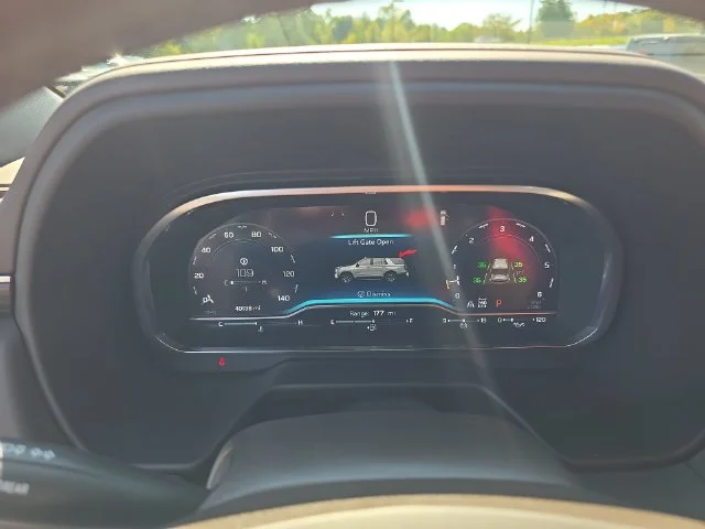 Used 2022 Orange Chevrolet LT image 21