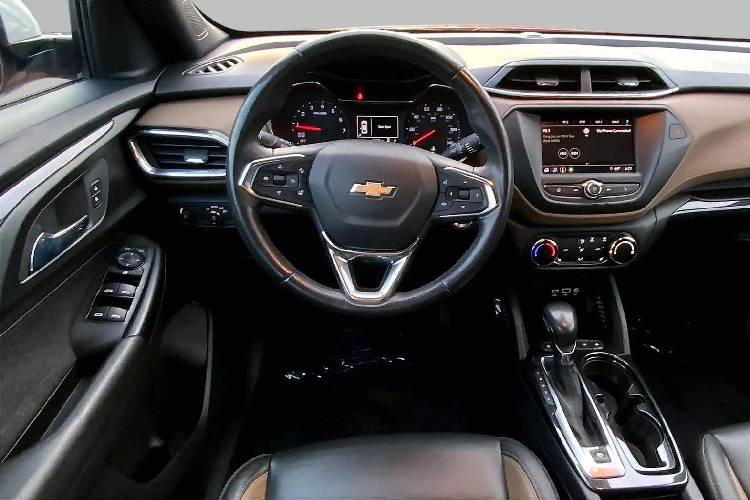 Used 2023 Vivid Orange Metallic Chevrolet ACTIV image 10
