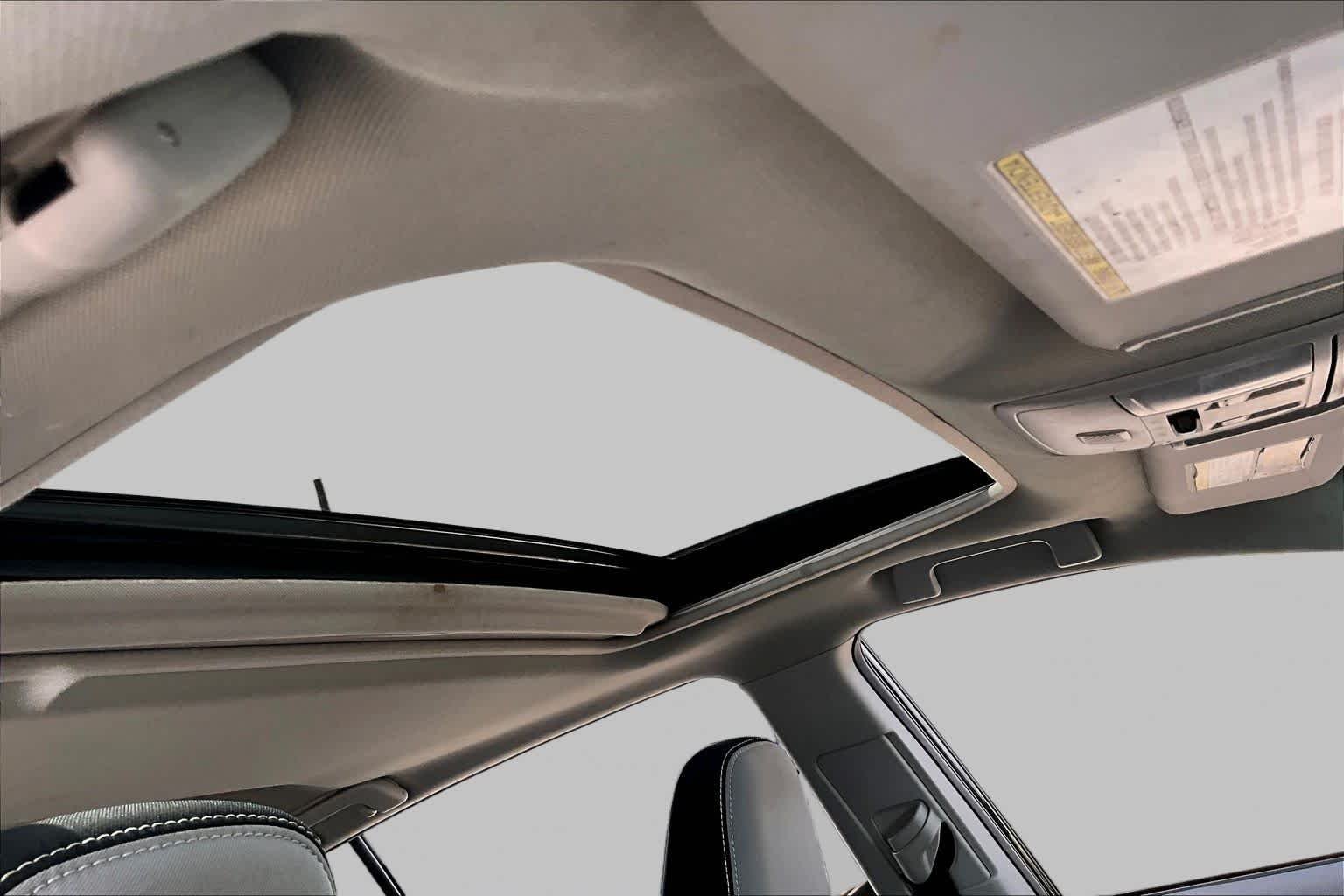 Used 2018 Black Toyota XLE image 14