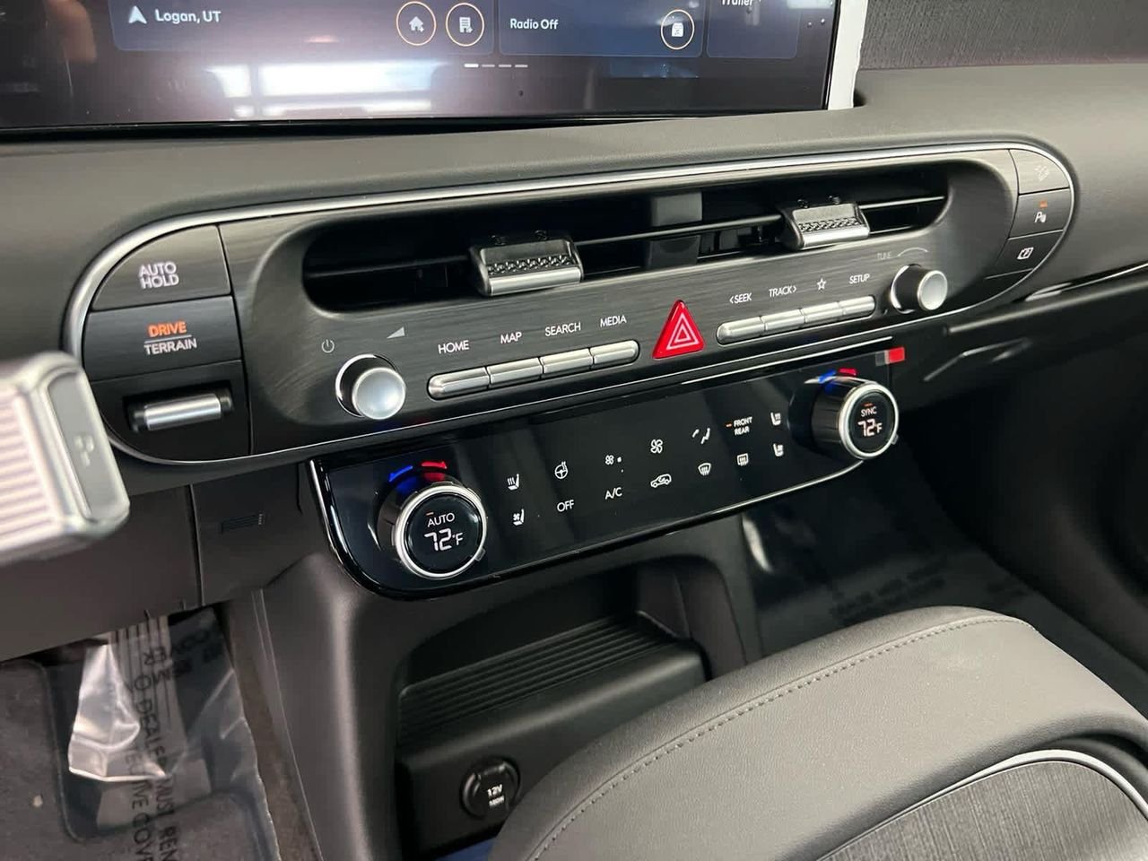 New 2026 Creamy White Pearl Hyundai Limited AWD image 17