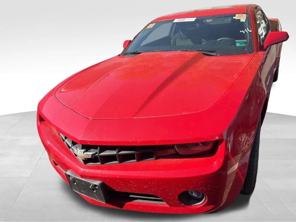 Used 2012 Red Chevrolet 1LT image 3