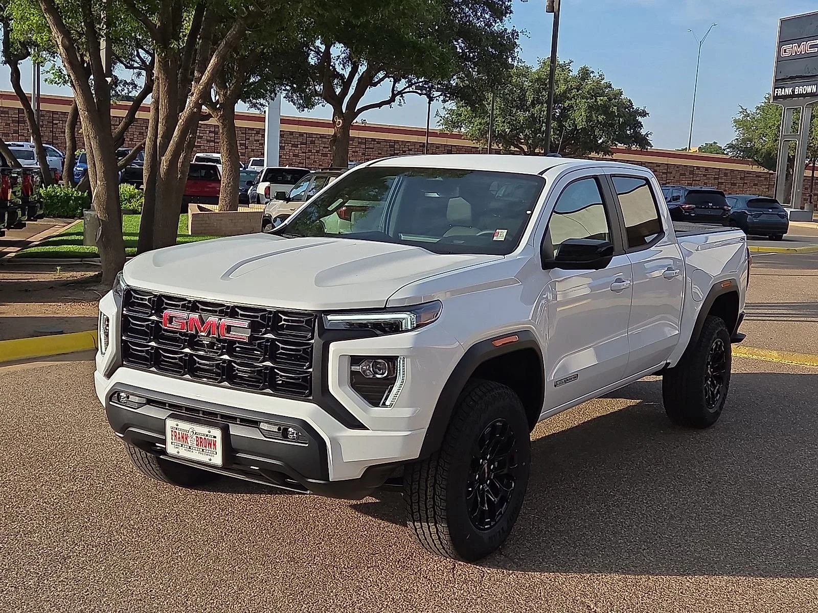 2026 GMC Canyon 4WD Elevation Crew Cab Short Box's photo