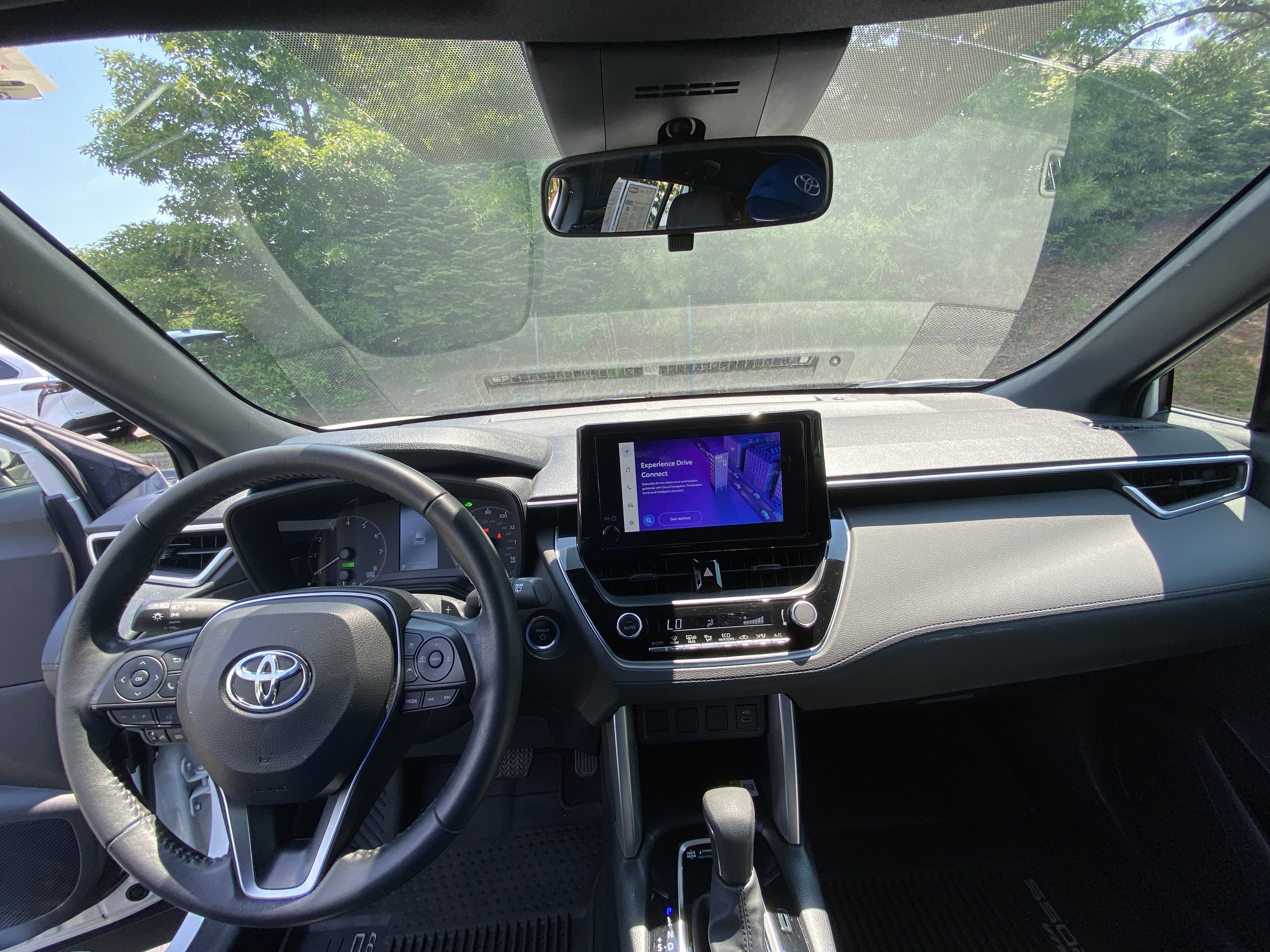 Used 2023 Wind Chill Pearl Toyota Hybrid SE image 18