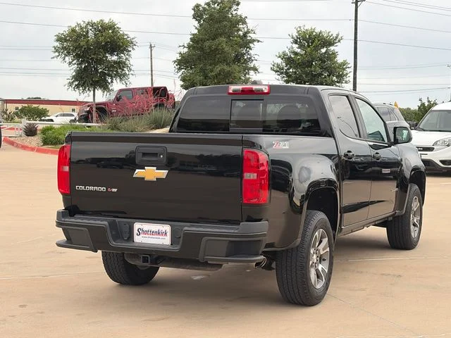 Used 2018 Black Chevrolet Z71 image 9