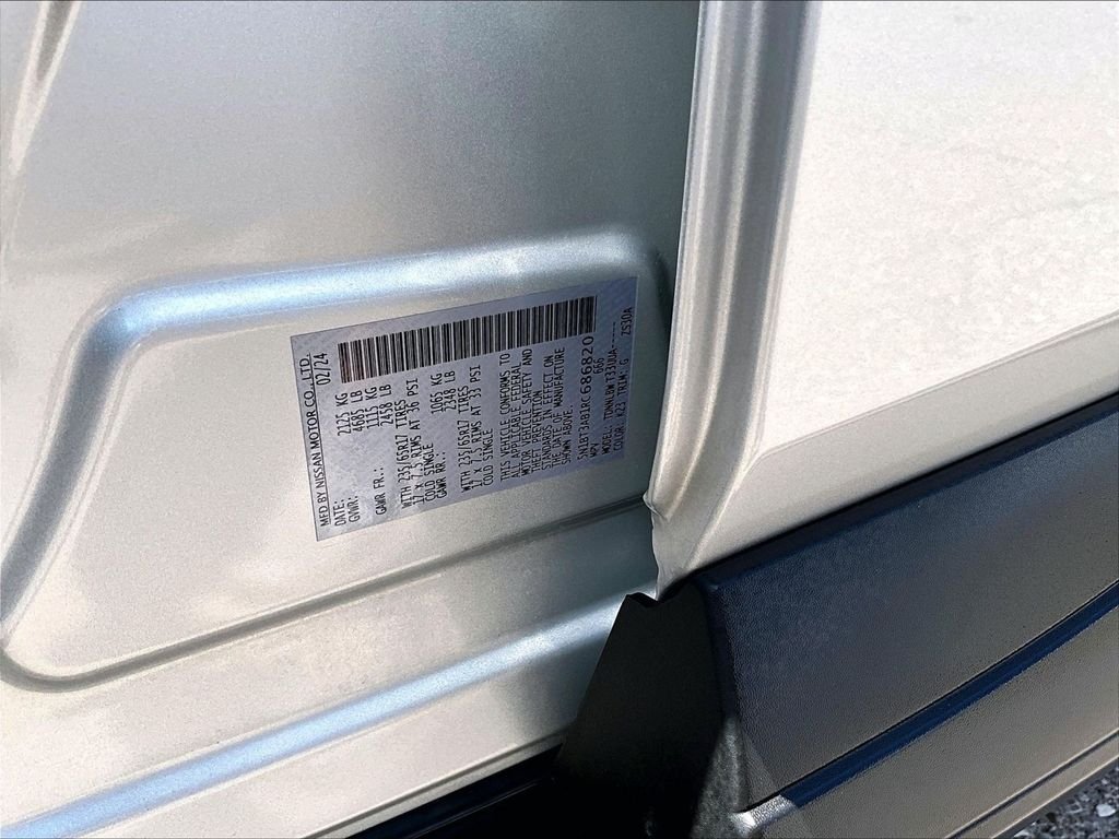 Used 2024 Silver Nissan S image 26