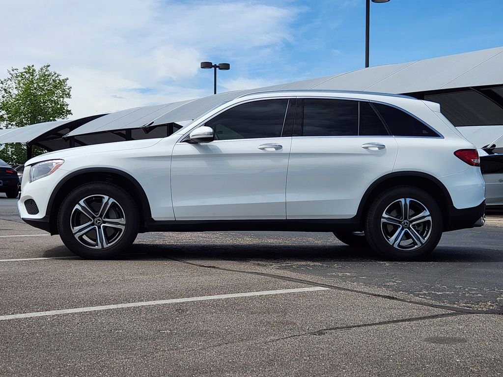 Used 2019 Polar White Mercedes-Benz 300 image 5