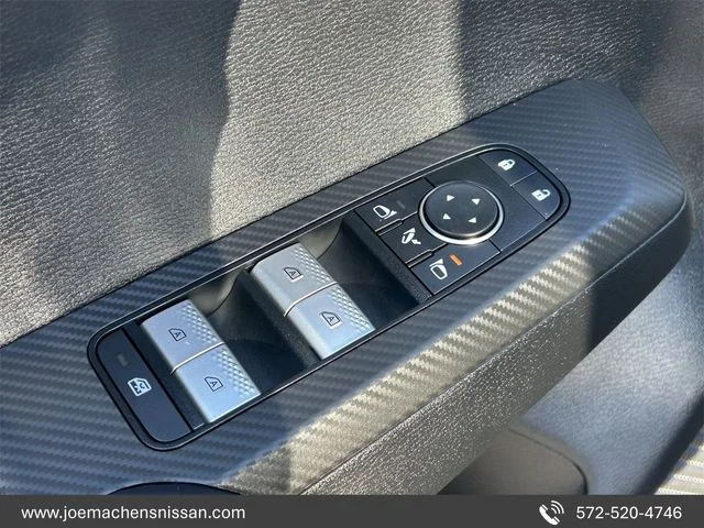 New 2026 Black Nissan SL image 18