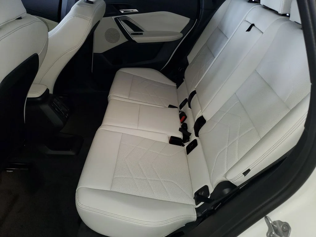 New 2027 Alpine White BMW xDrive28i image 11