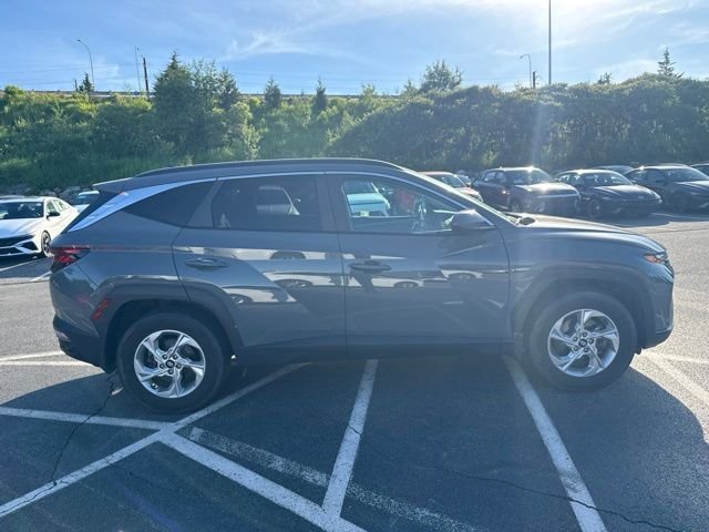Used 2024 Gray Hyundai SEL image 4