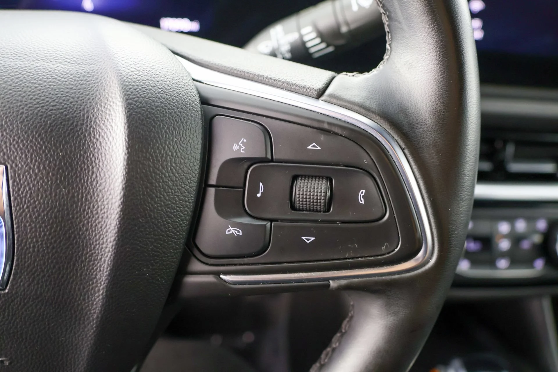 Used 2024 Ocean Blue Metallic Buick Sport Touring image 17