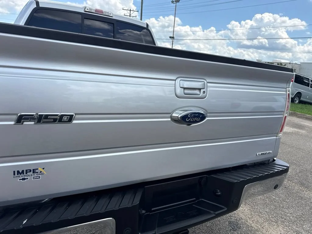 Used 2012  Ford XL image 27