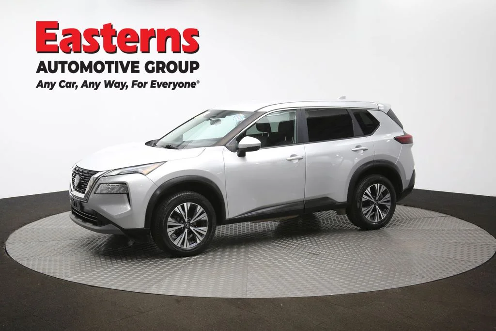 Used 2022 Silver Nissan SV image 58