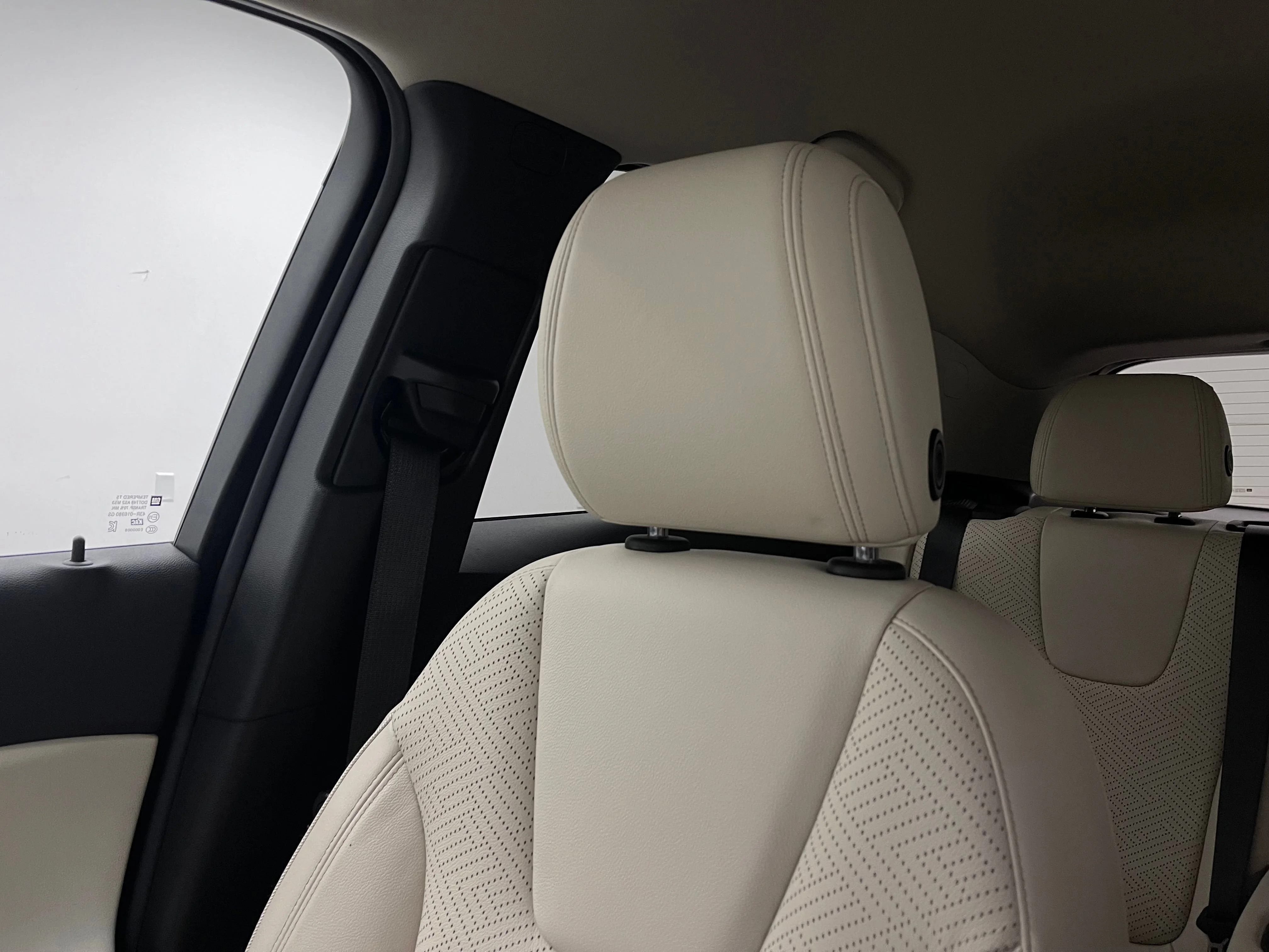 Used 2020 DARK MOON BLUE METALLIC Buick Essence image 43