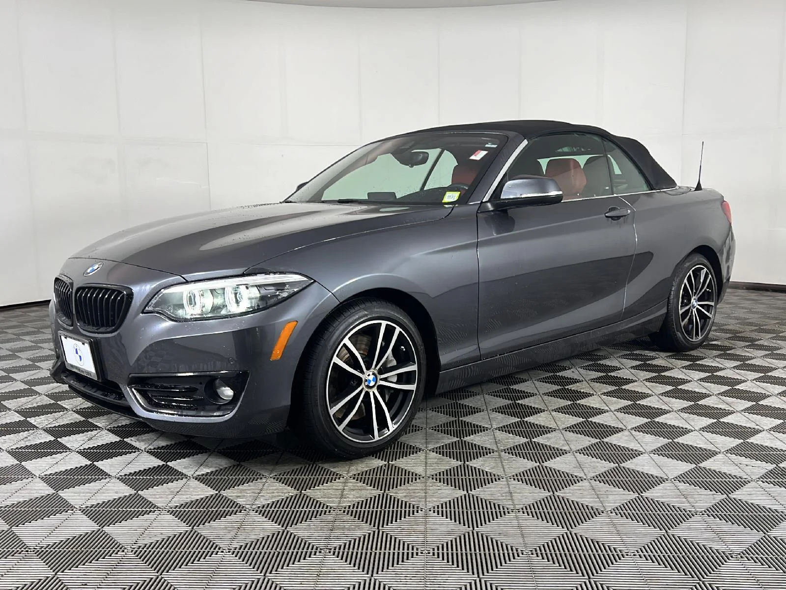 Used 2021 Mineral Grey Metallic BMW 230i xDrive image 12