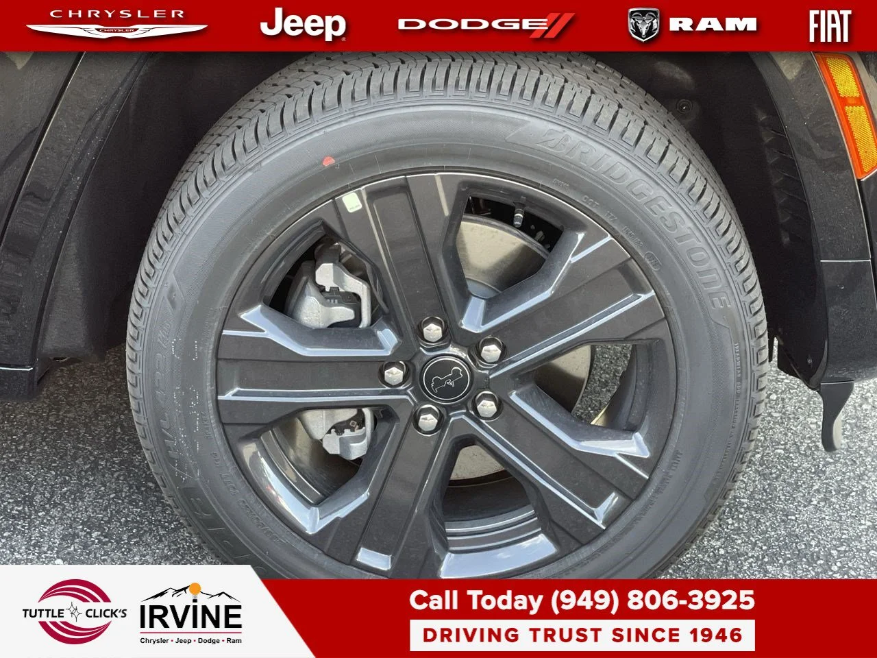New 2027 High-Gloss Black Paint Jeep Limited Reserve image 16