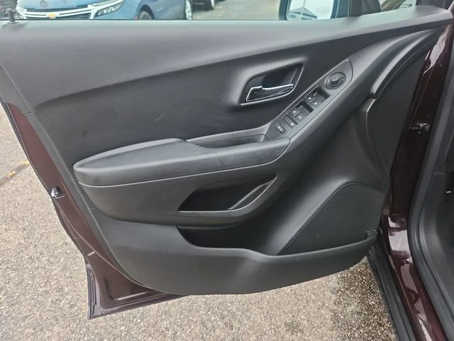 Used 2020 BLACK CHERRY METALLIC Chevrolet LT image 10