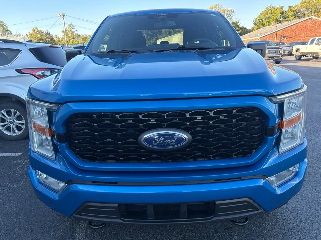 Used 2021 Velocity Blue Metallic Ford XL image 7