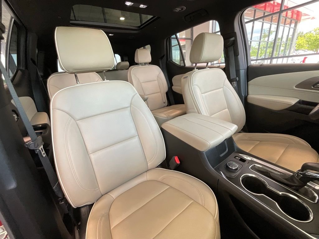 Used 2023 Red Chevrolet Premier image 19