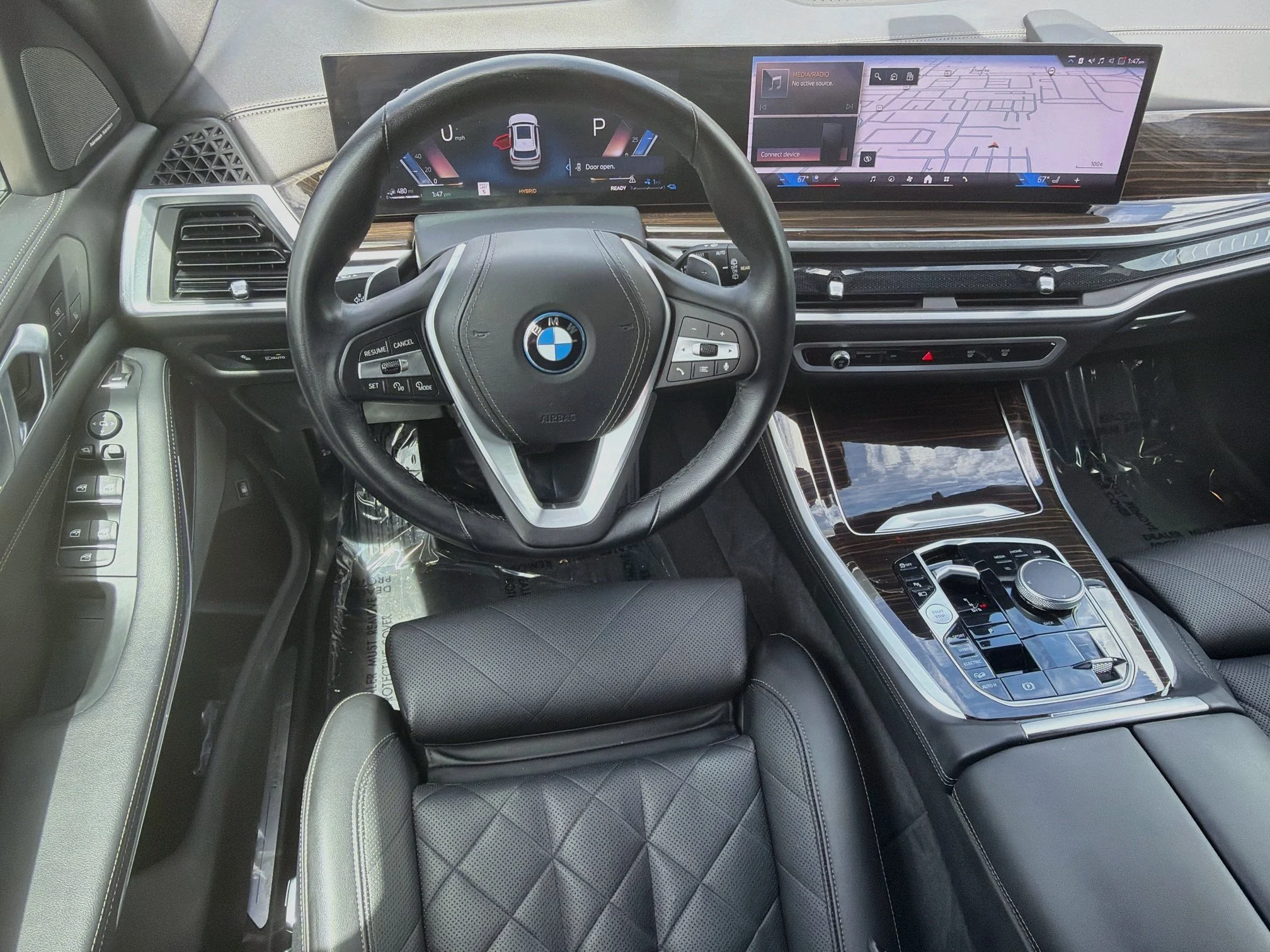 Used 2024 Alpine White BMW xDrive50e image 17